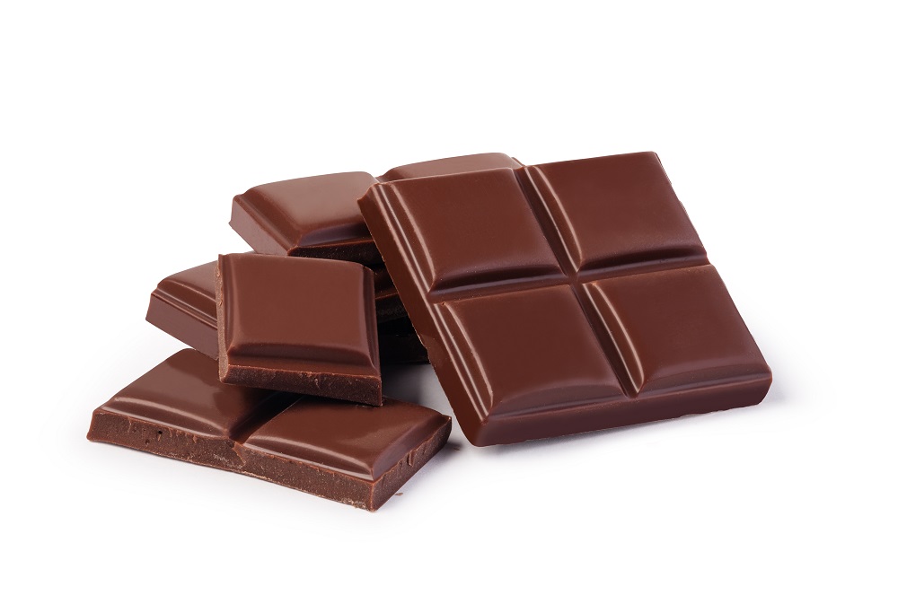 Comer chocolate em determinados horários pode trazer benefícios, indica estudo