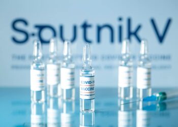 Anvisa nega pedido de importação da Sputnik V por risco de doenças e falha em fabricação