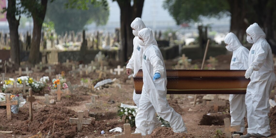 Covid-19: Brasil registrou 948 mortes nas últimas 24 horas; total ultrapassa 542 mil