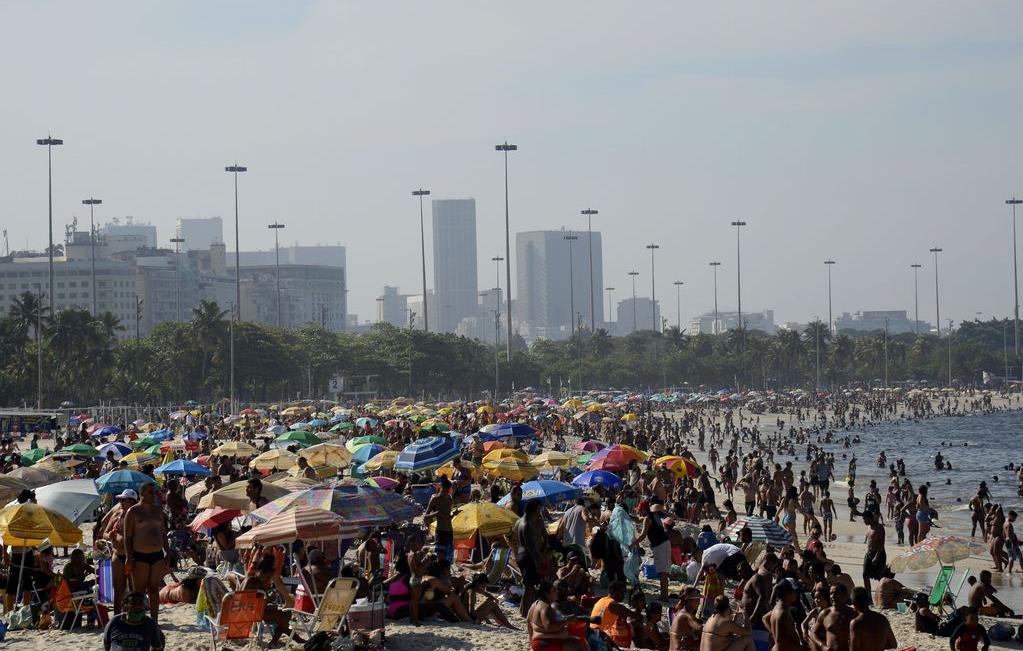 Covid-19: contágio volta a crescer no Brasil e epidemia está ‘ativa’