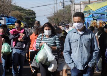 Covid-19: sinais podem indicar surgimento de novas variantes do vírus