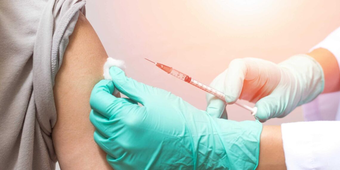 Johnson & Johnson paralisa testes de vacina após reação adversa; Anvisa já foi alertada